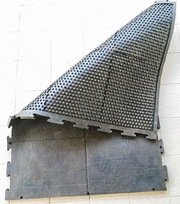 Резиновые коврики,  плиты,  маты для коров,  лошадей от производителя