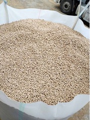 Пелети з деревини та лушпиння з доставкою по Україні